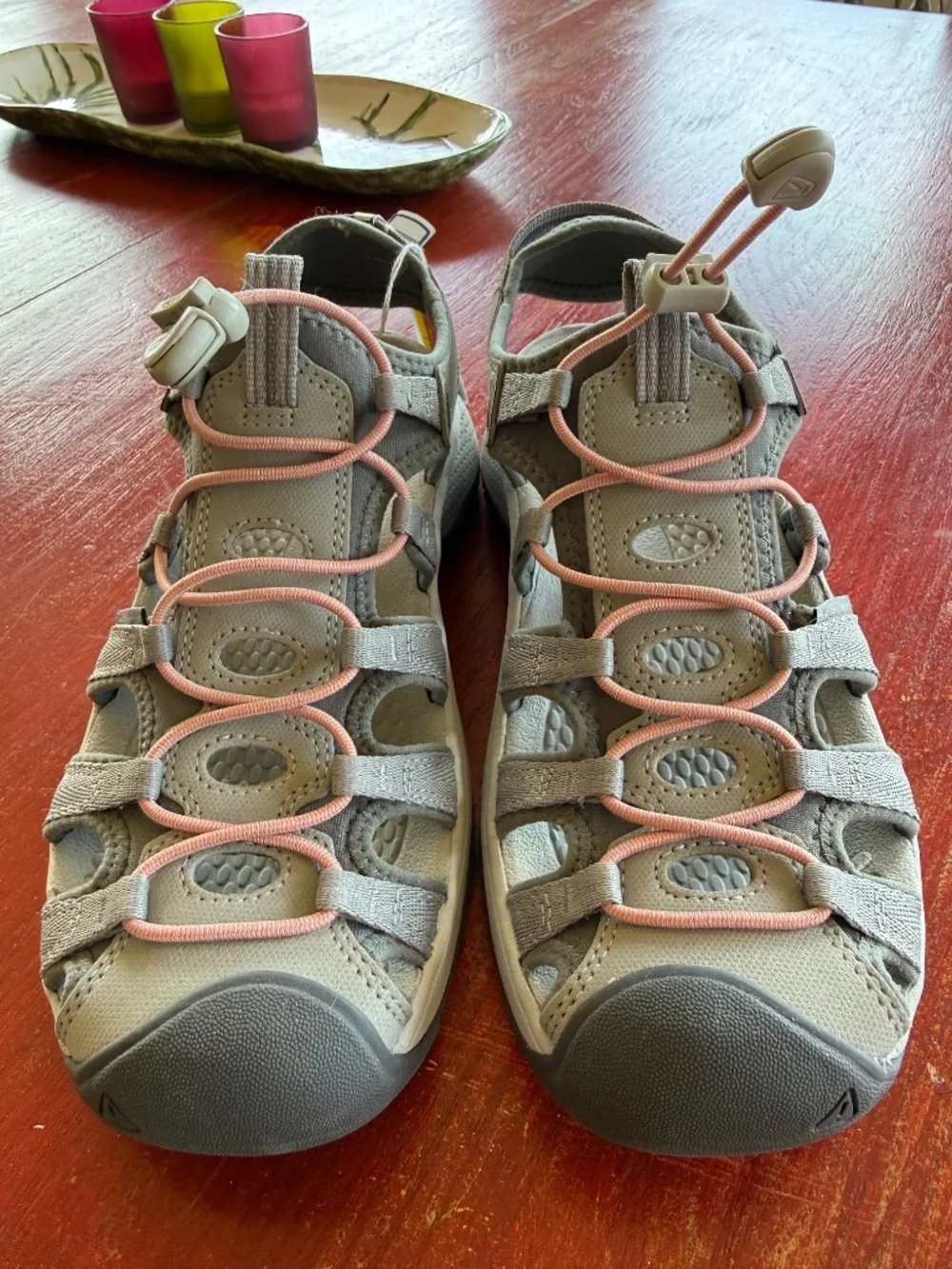 KEEN gray sandals 8.5 NWT
